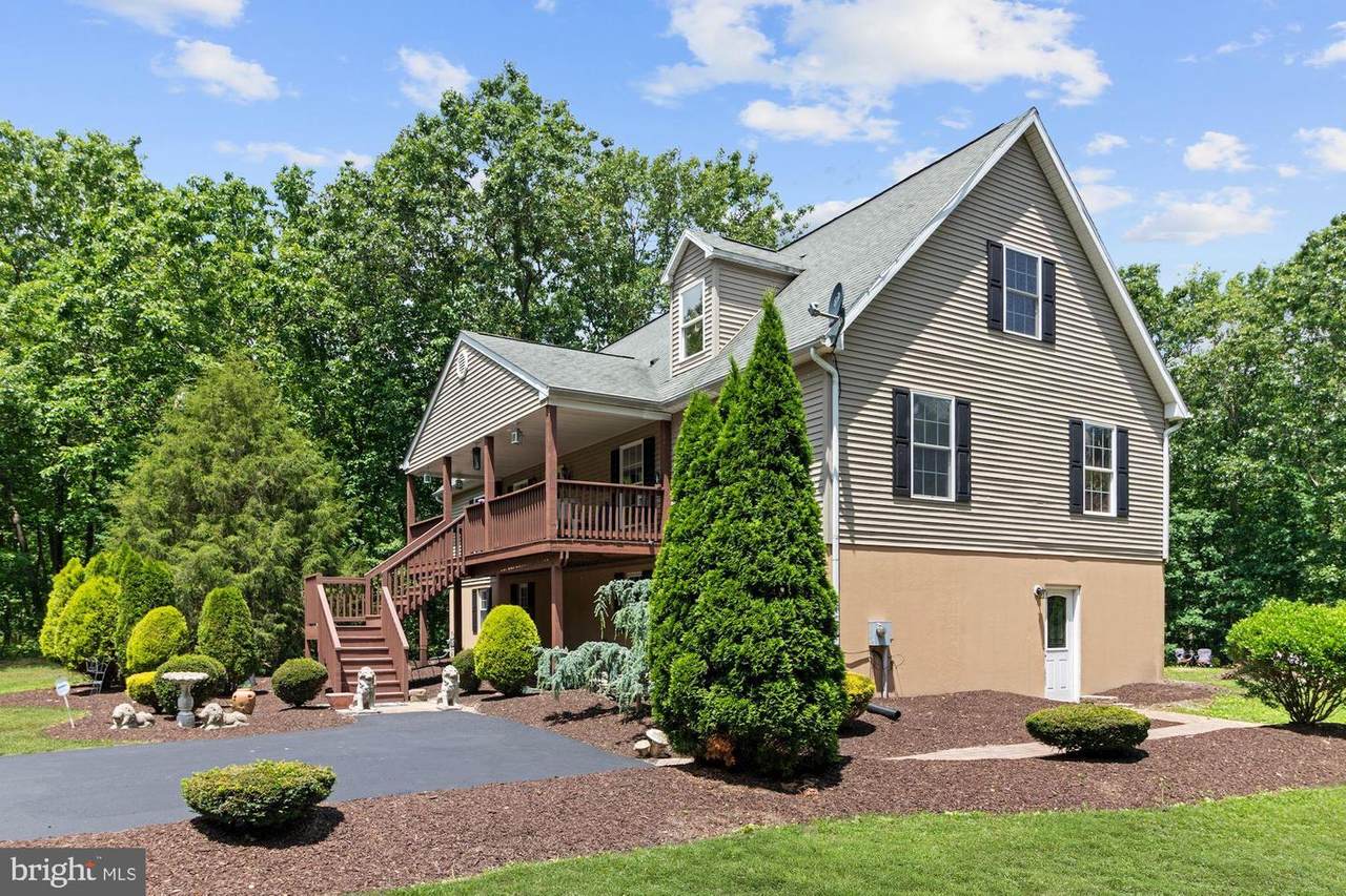 125 Blue Anchor - Photo 1