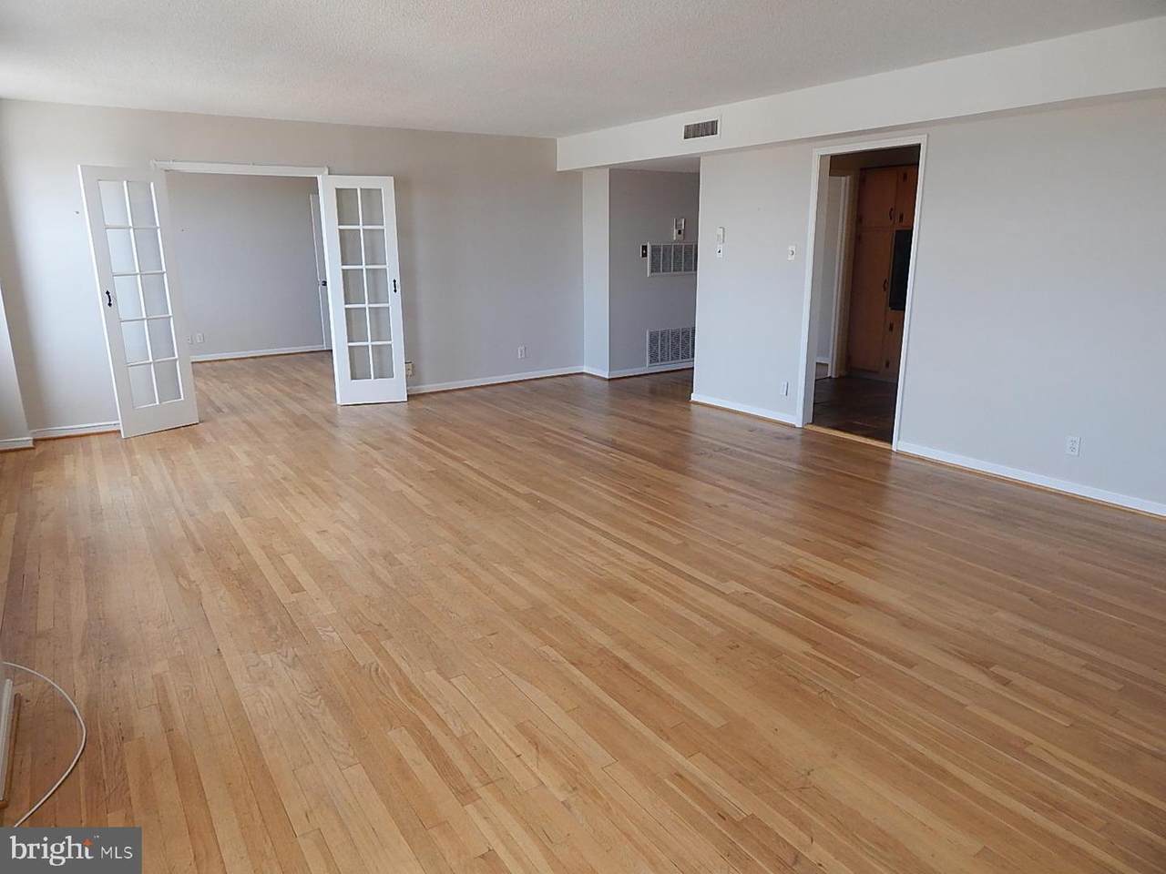 1101 Saint Paul Street - Photo 1