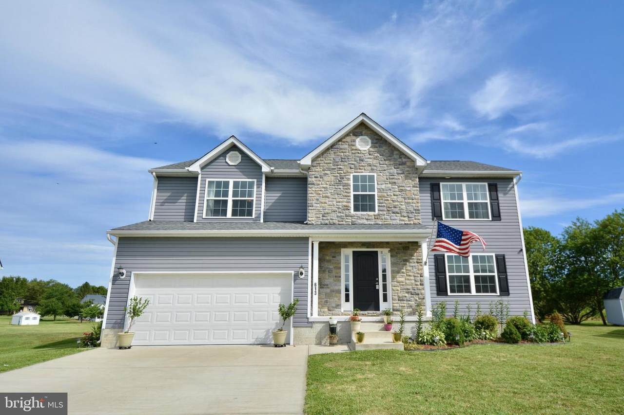 613 Birdie Lane - Photo 1