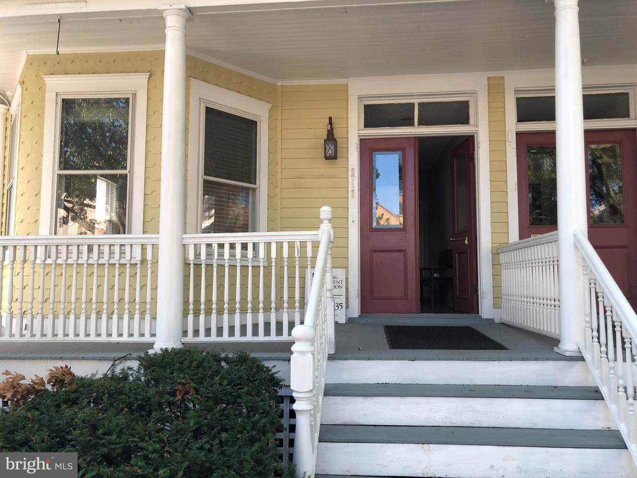 213 NASSAU STREET - Photo 1