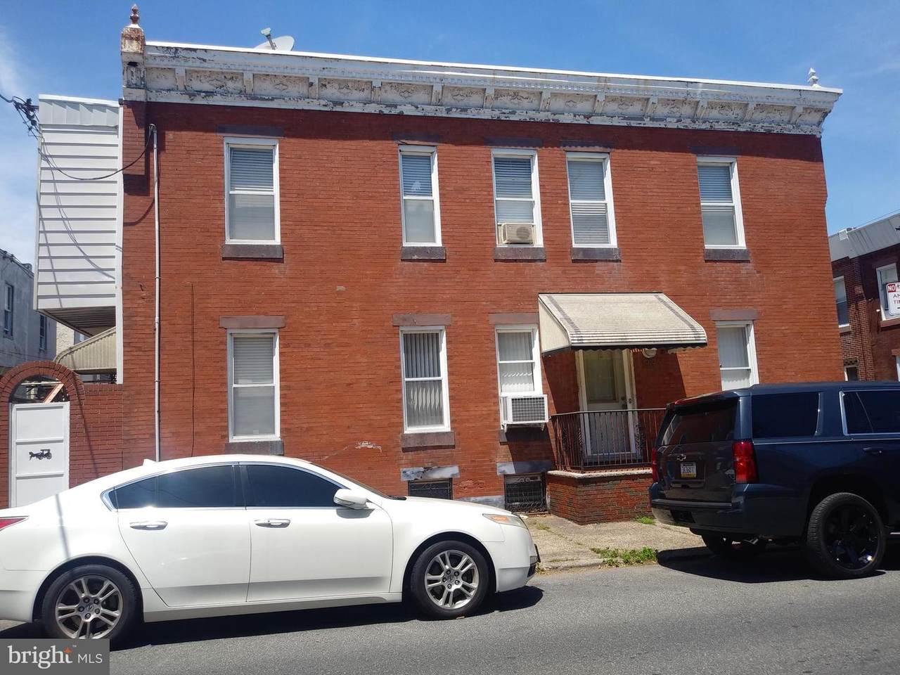1919 Wolf Street - Photo 1