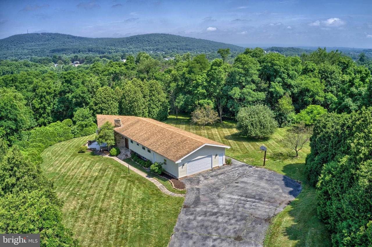 125 Twin Hills Road - Photo 1
