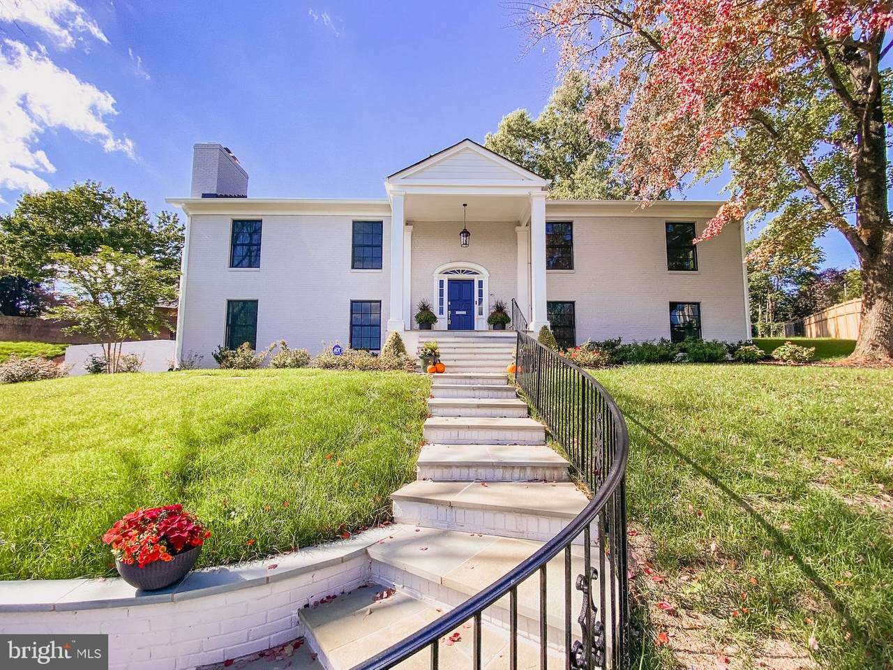 518 Canterbury Lane - Photo 1