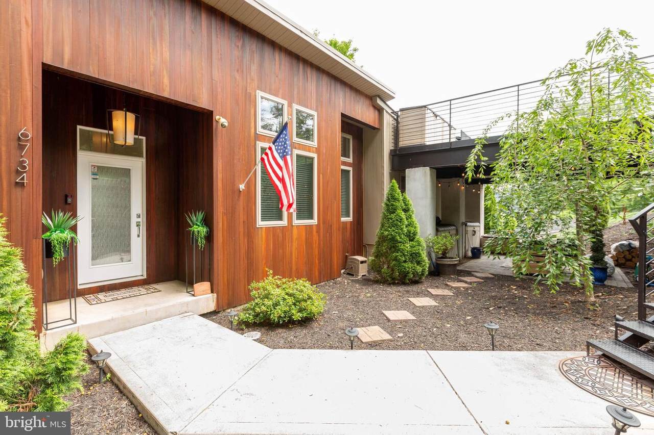 6734 Hemlock Point Road - Photo 1
