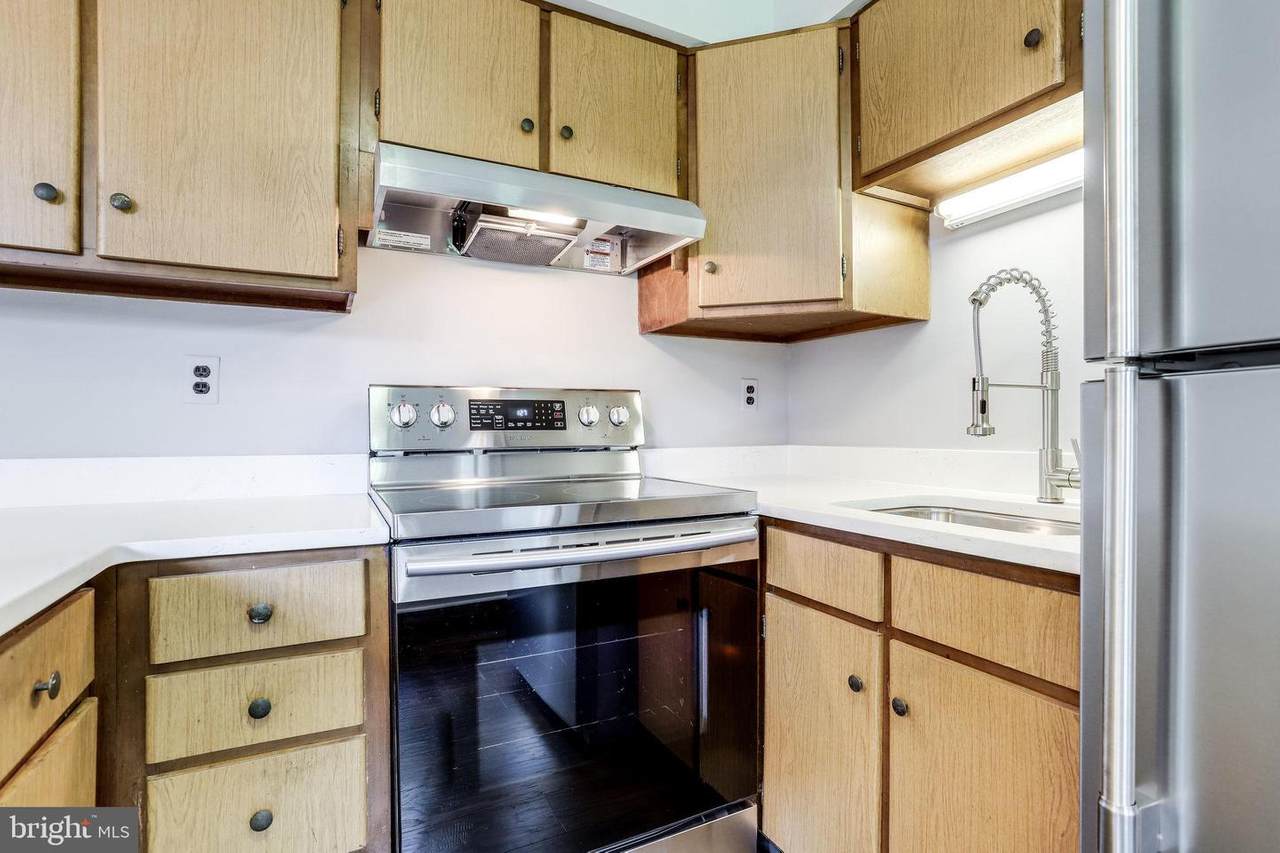 9204 Greenfield Lane - Photo 1
