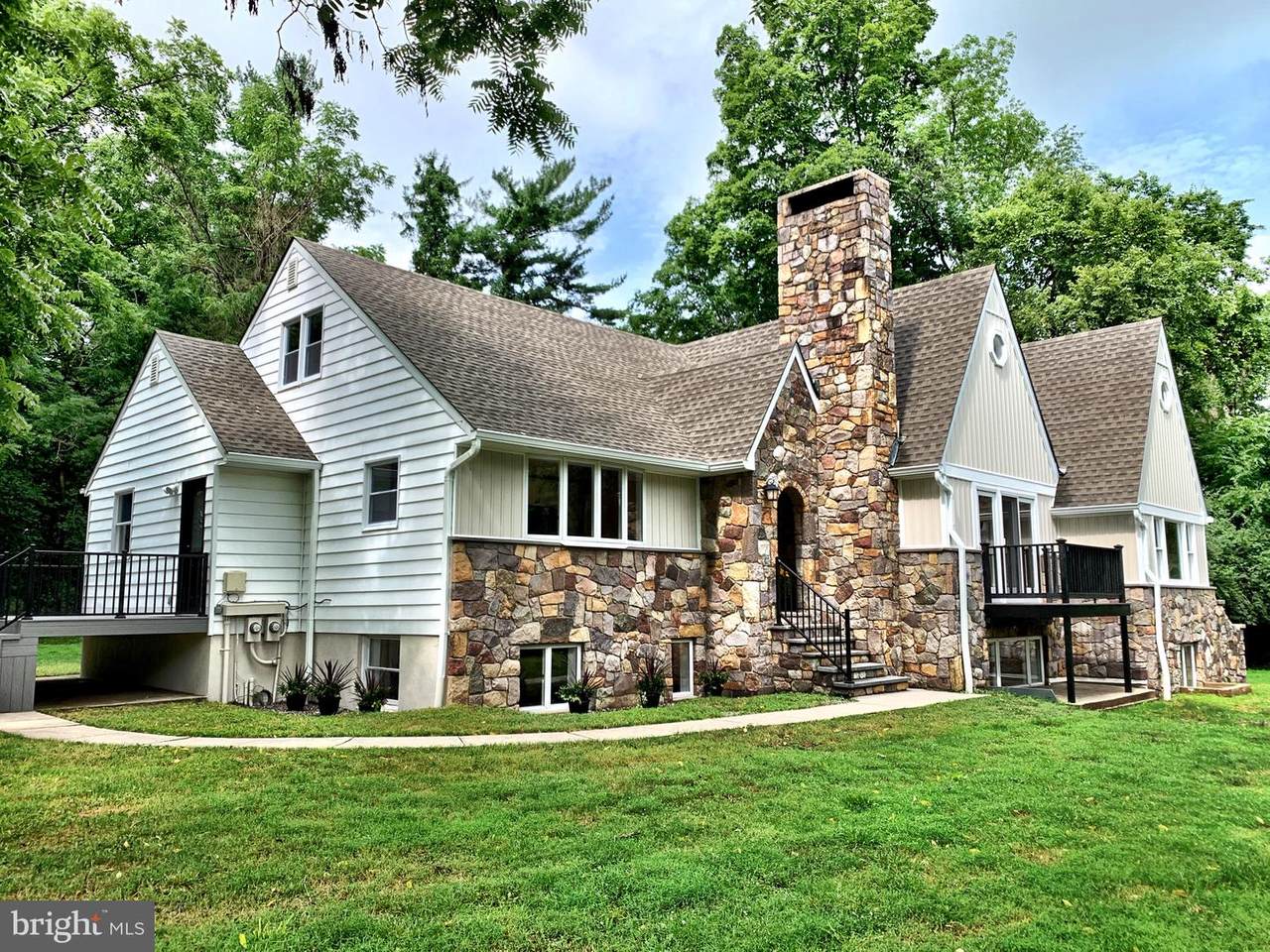 596 Keefe Road - Photo 1