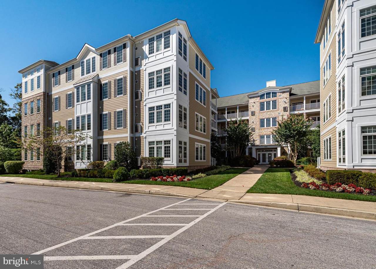 8820 Shining Oceans Way - Photo 1