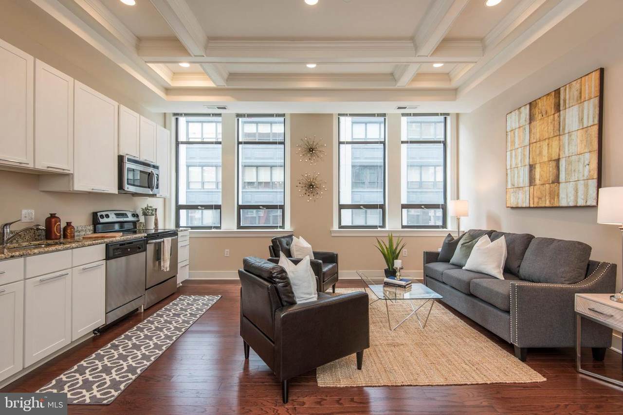 1501 Locust Street - Photo 1