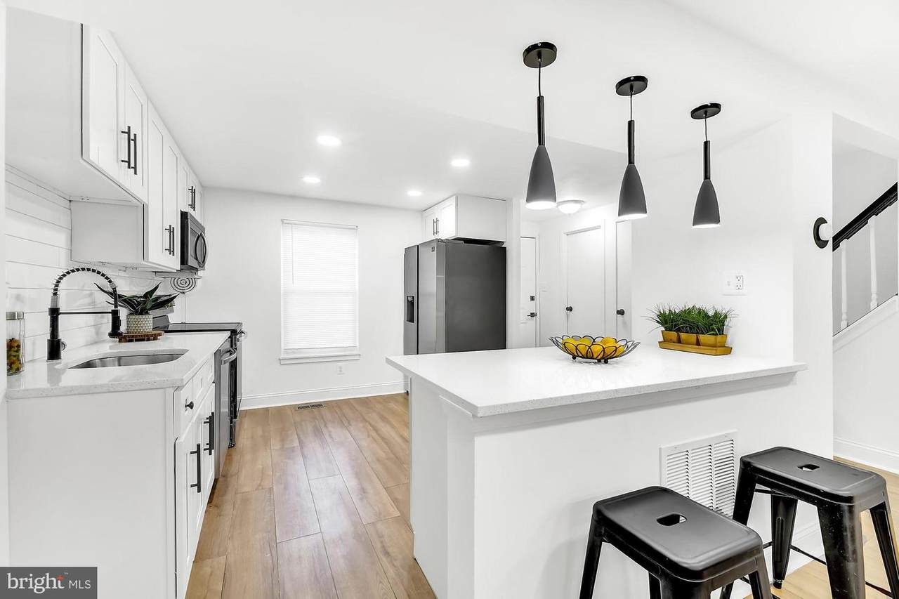 145 Orange Court - Photo 1