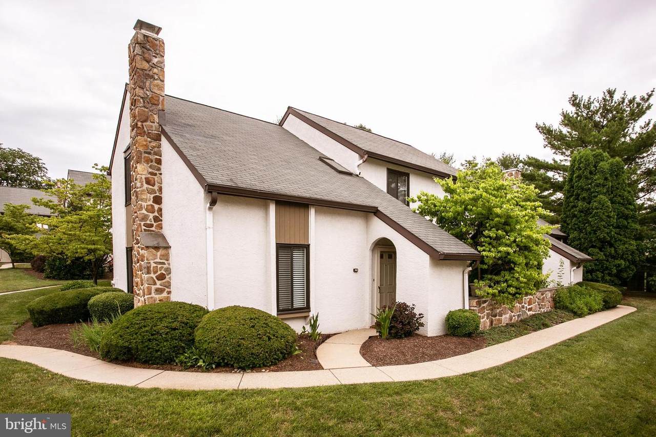 105 Pinecrest Lane - Photo 1