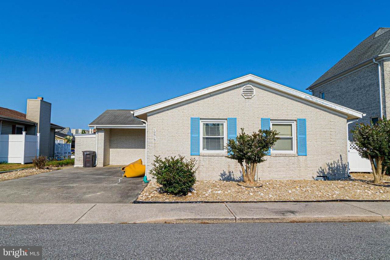 10616 Point Lookout Road - Photo 1
