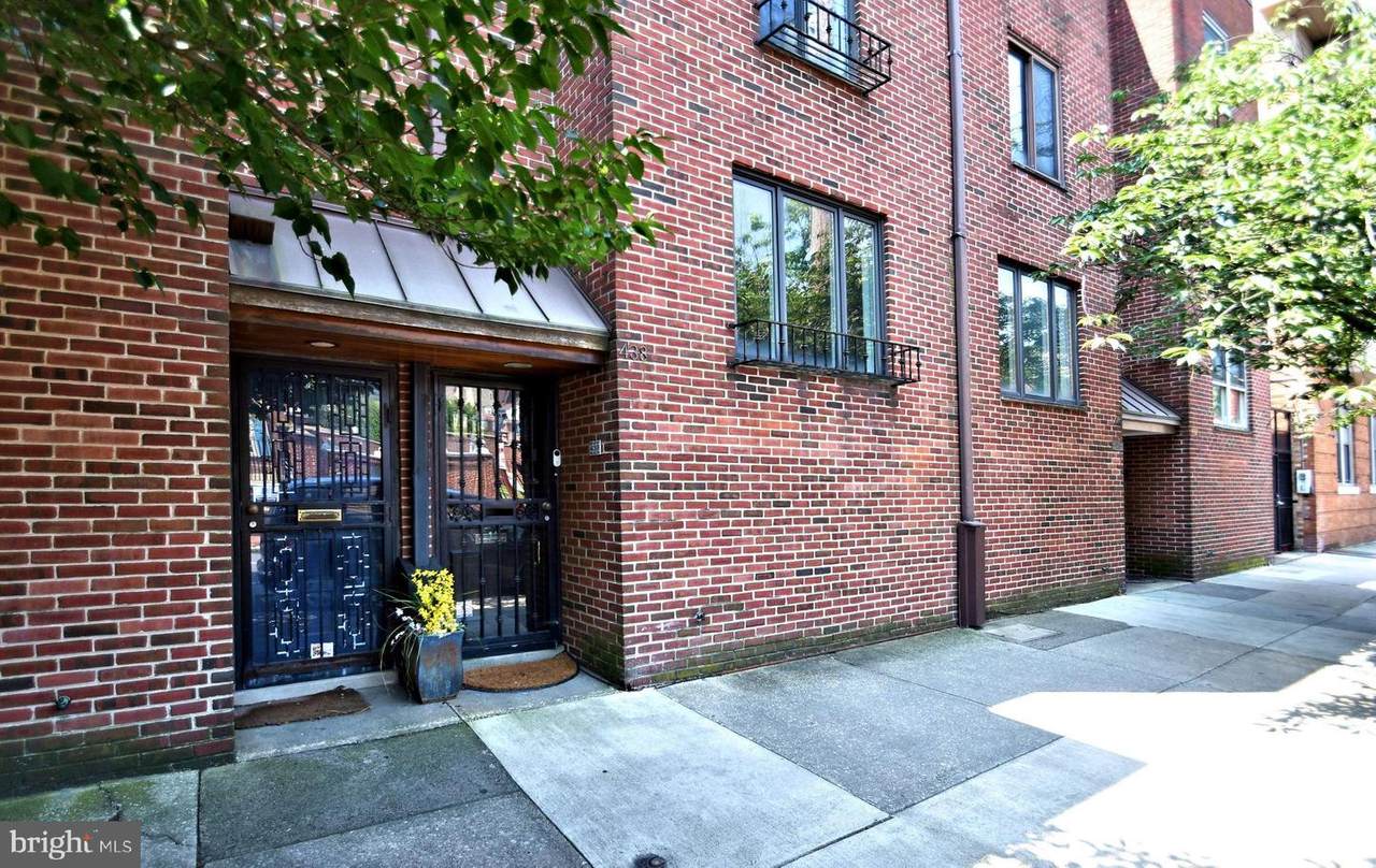 438 Lombard Street - Photo 1
