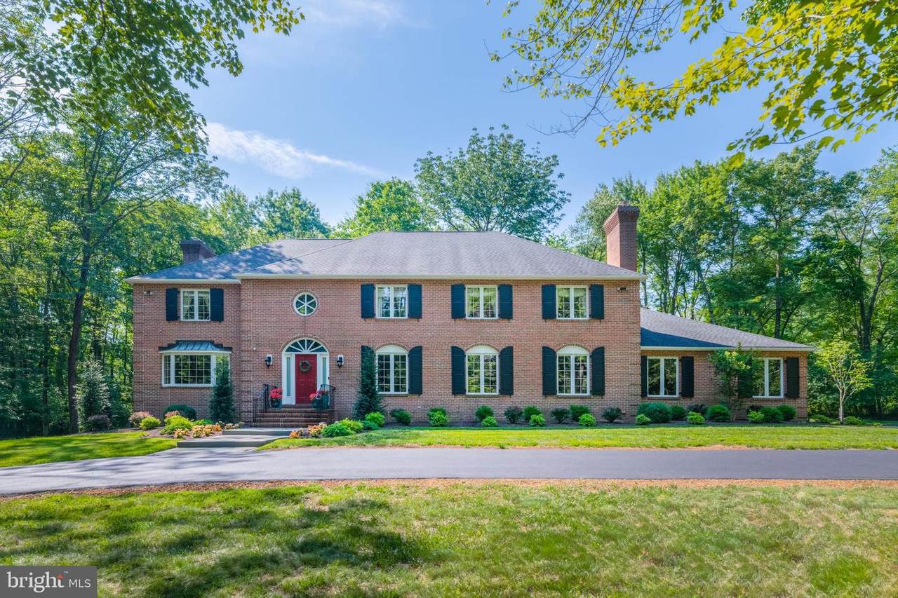 1324 Stuart Road - Photo 1