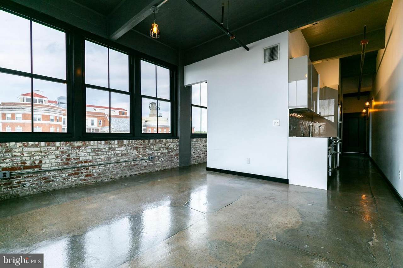 1701 Tulip Street - Photo 1