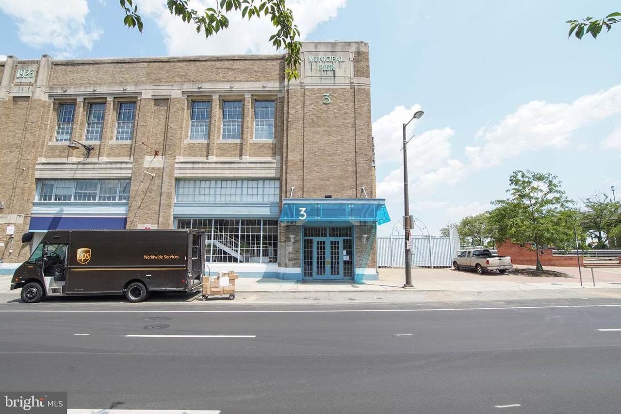 3 Columbus Boulevard - Photo 1