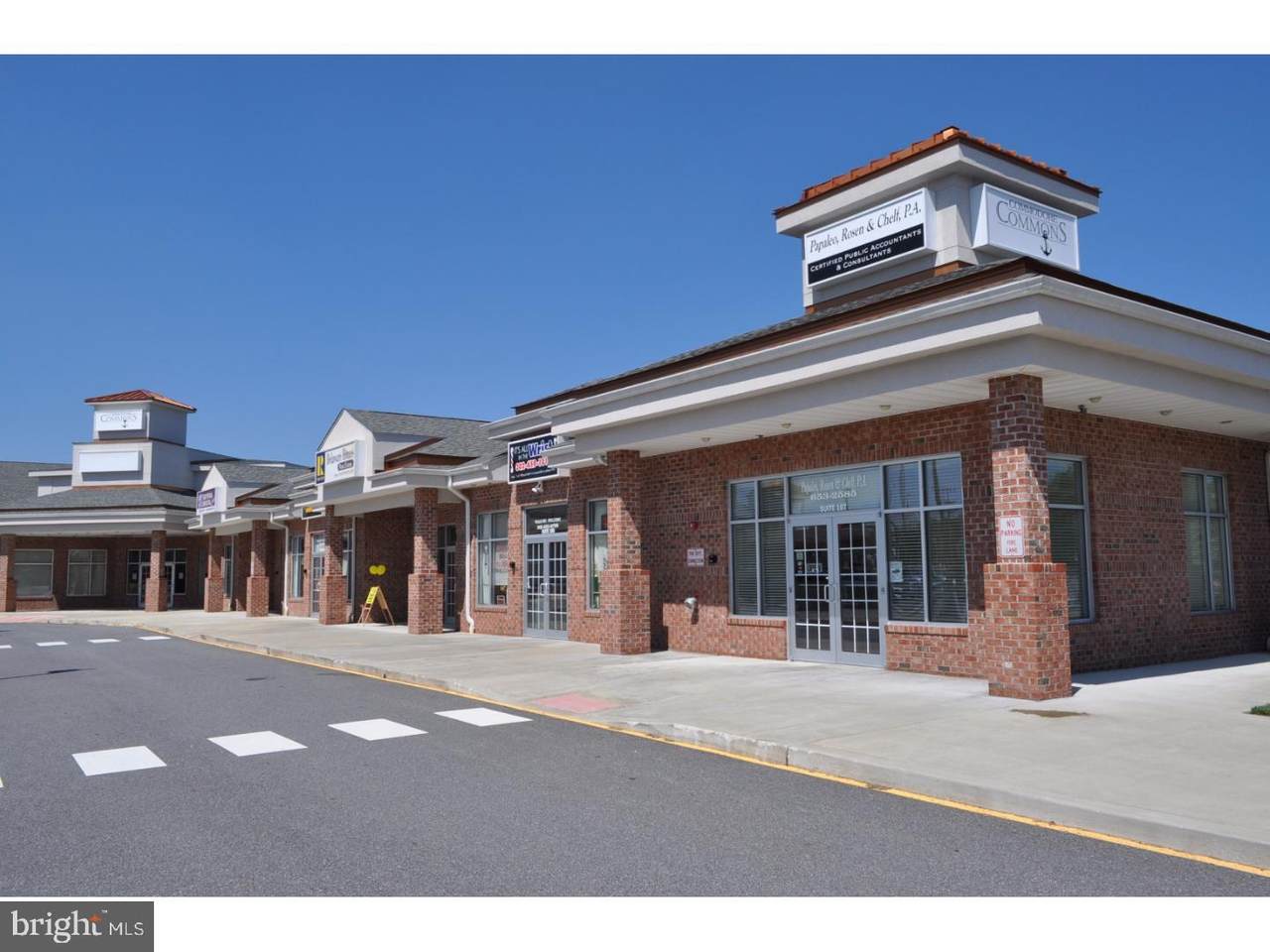 200 Dupont Boulevard - Photo 1