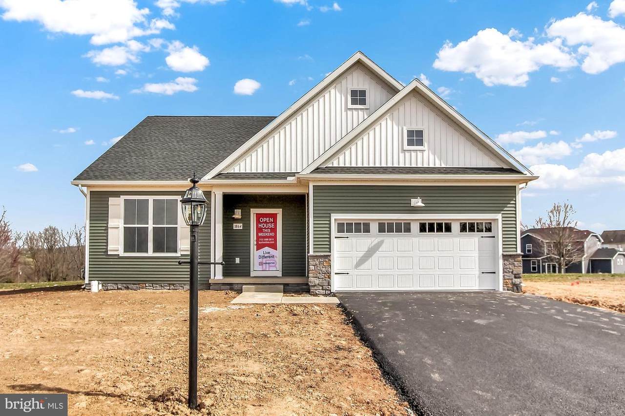 1835 Buckhill Drive - Photo 1