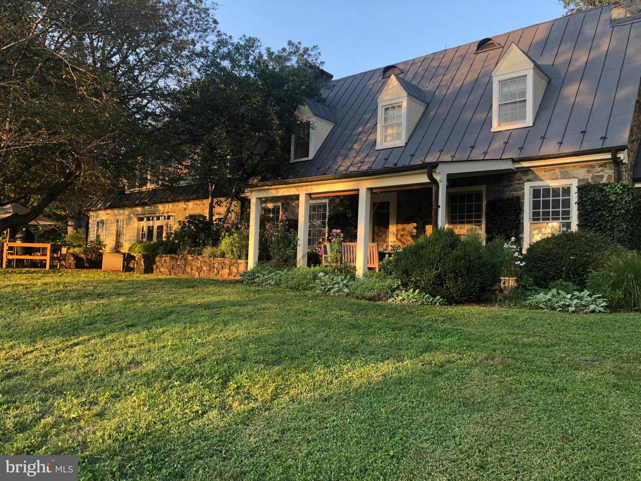 12198 Crest Hill Road - Photo 1