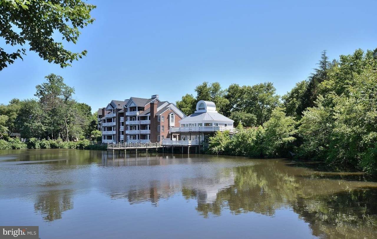 7594-L Lakeside Village Drive - Photo 1