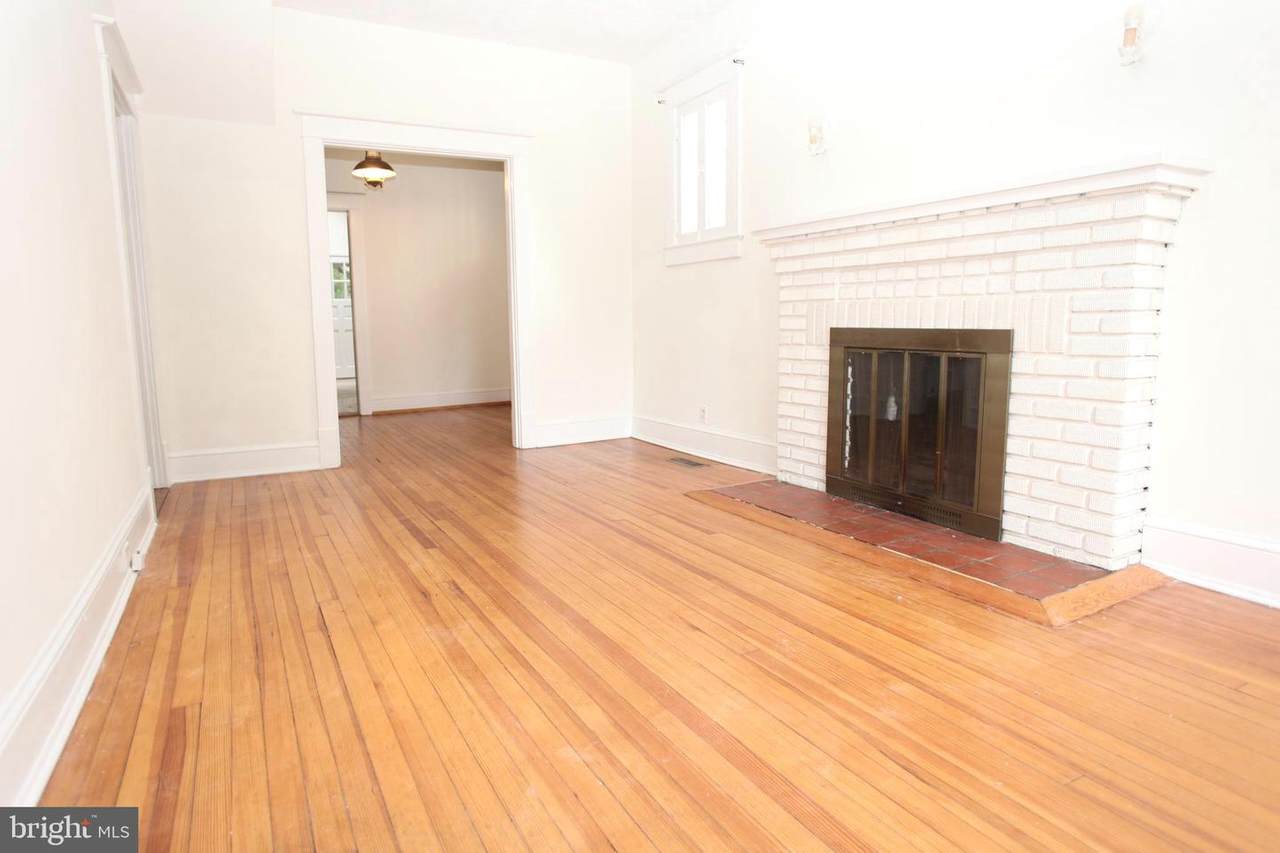 3106 9TH Street - Photo 1