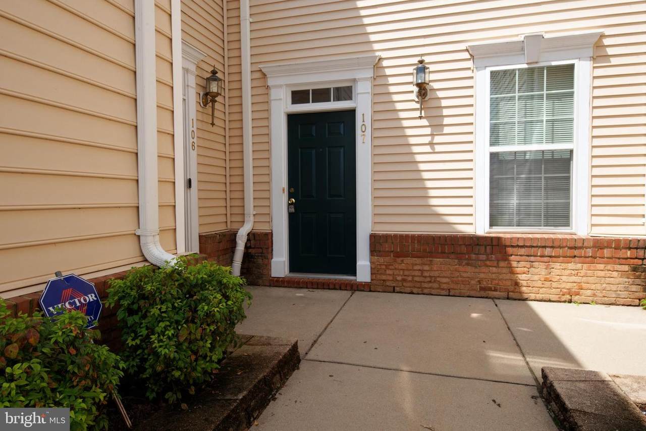 43860 Hickory Corner Terrace - Photo 1