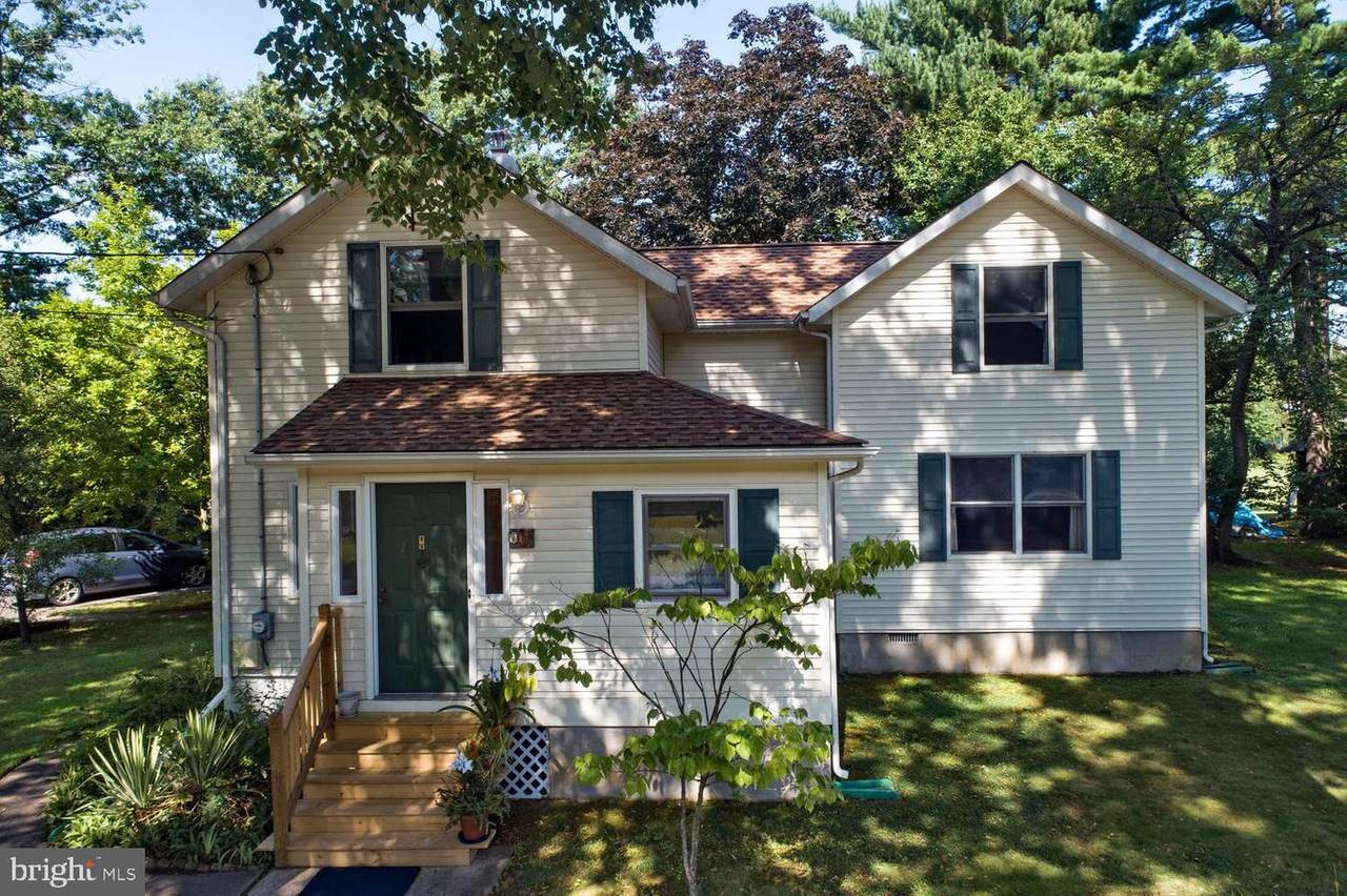 11 Maple Avenue - Photo 1