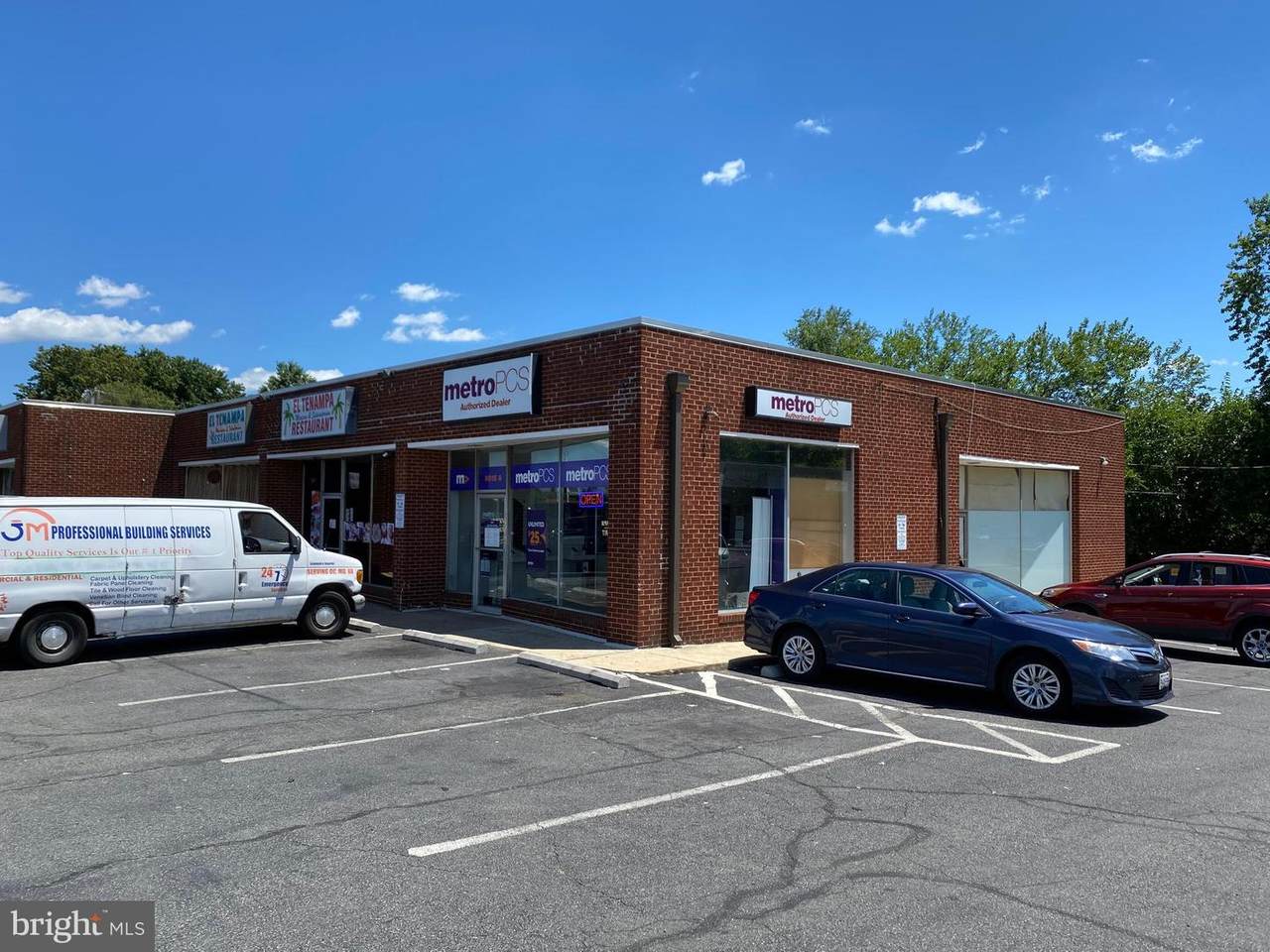 9015 Centreville Road - Photo 1