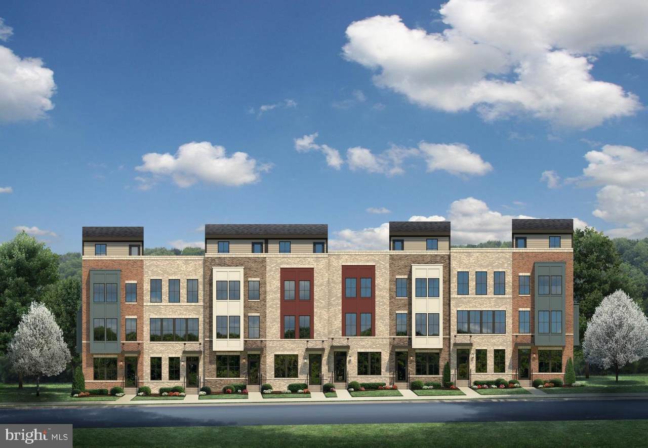 4776 Towne Square Boulevard - Photo 1