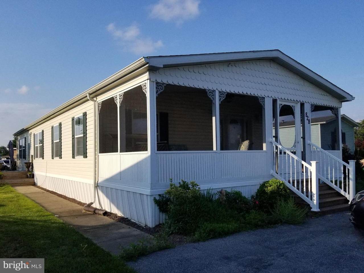 828 Samantha Circle - Photo 1