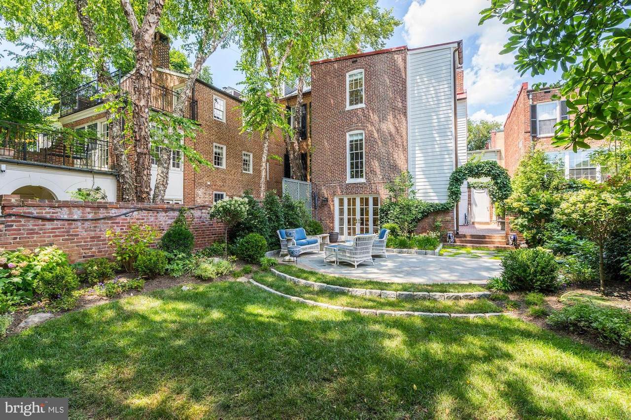 2804 N Street - Photo 1