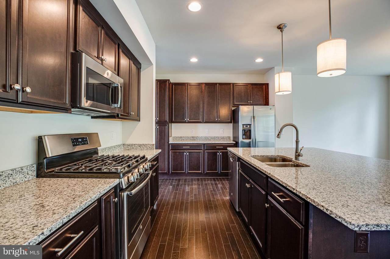 1102 Nolan Street - Photo 1