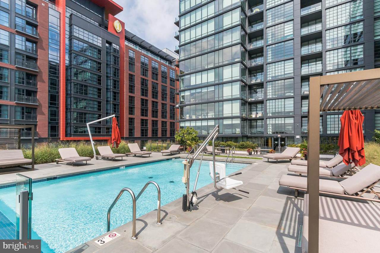 45 Sutton Square - Photo 1