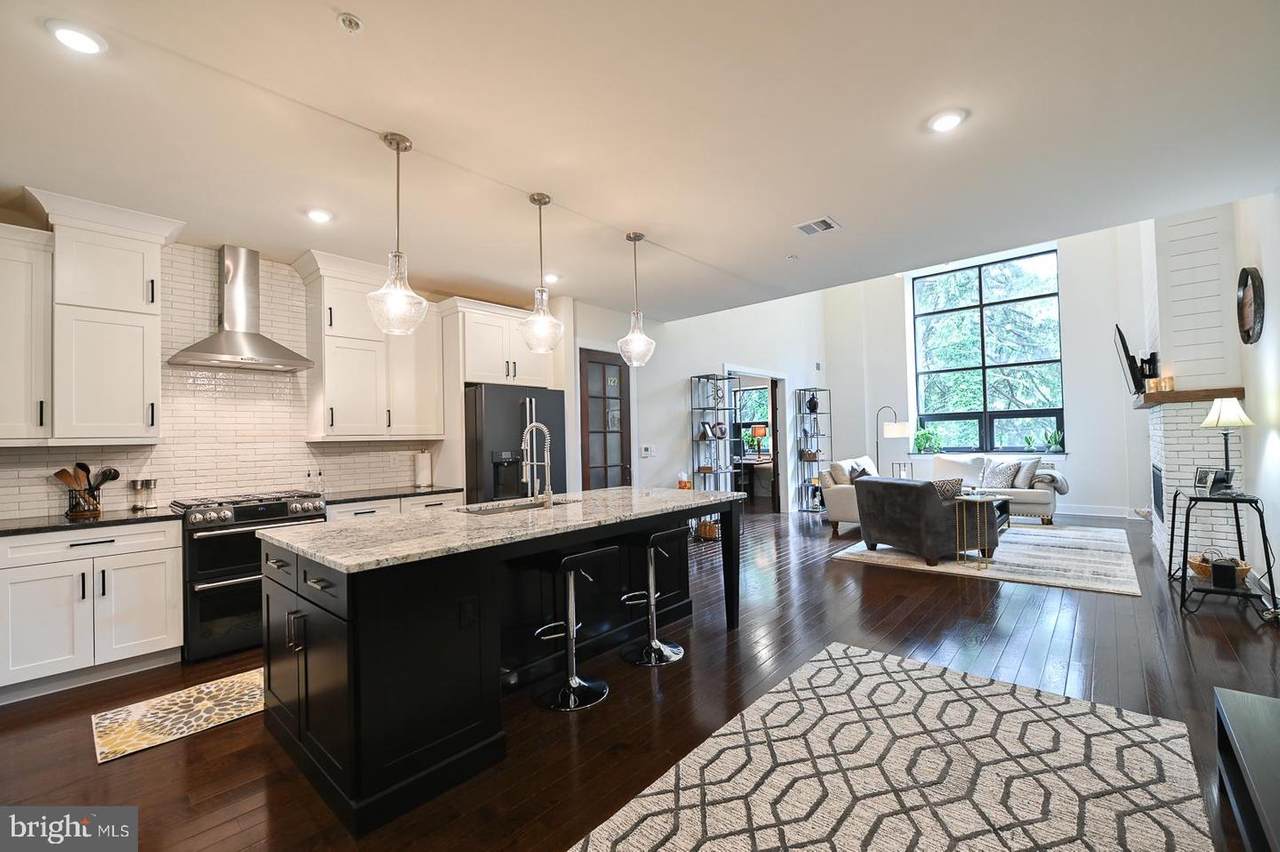 29 1ST Avenue - Photo 1