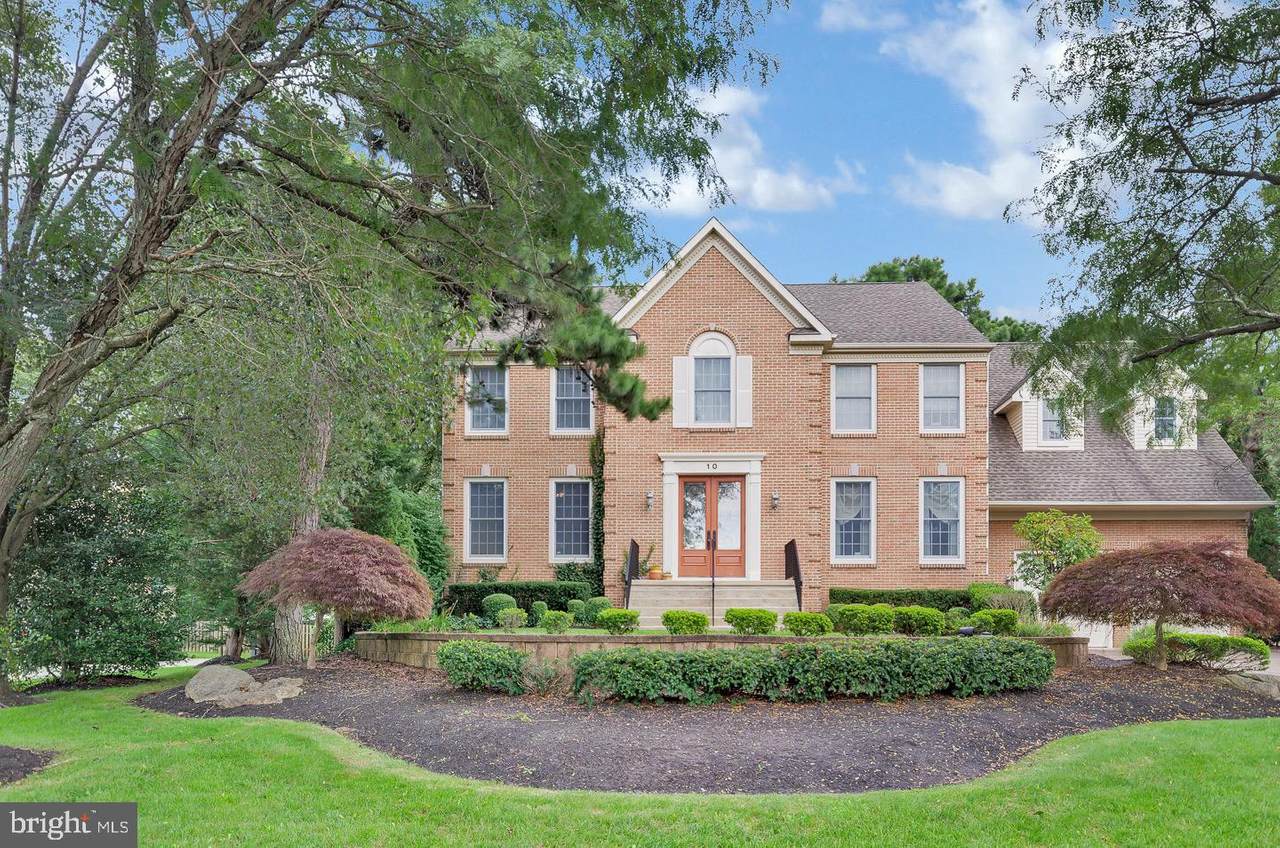 10 Knottingham Drive - Photo 1