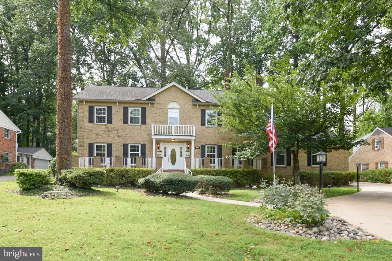 4712 Norbeck Road - Photo 1