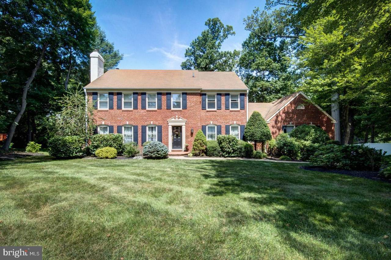 634 Foxfields Road - Photo 1