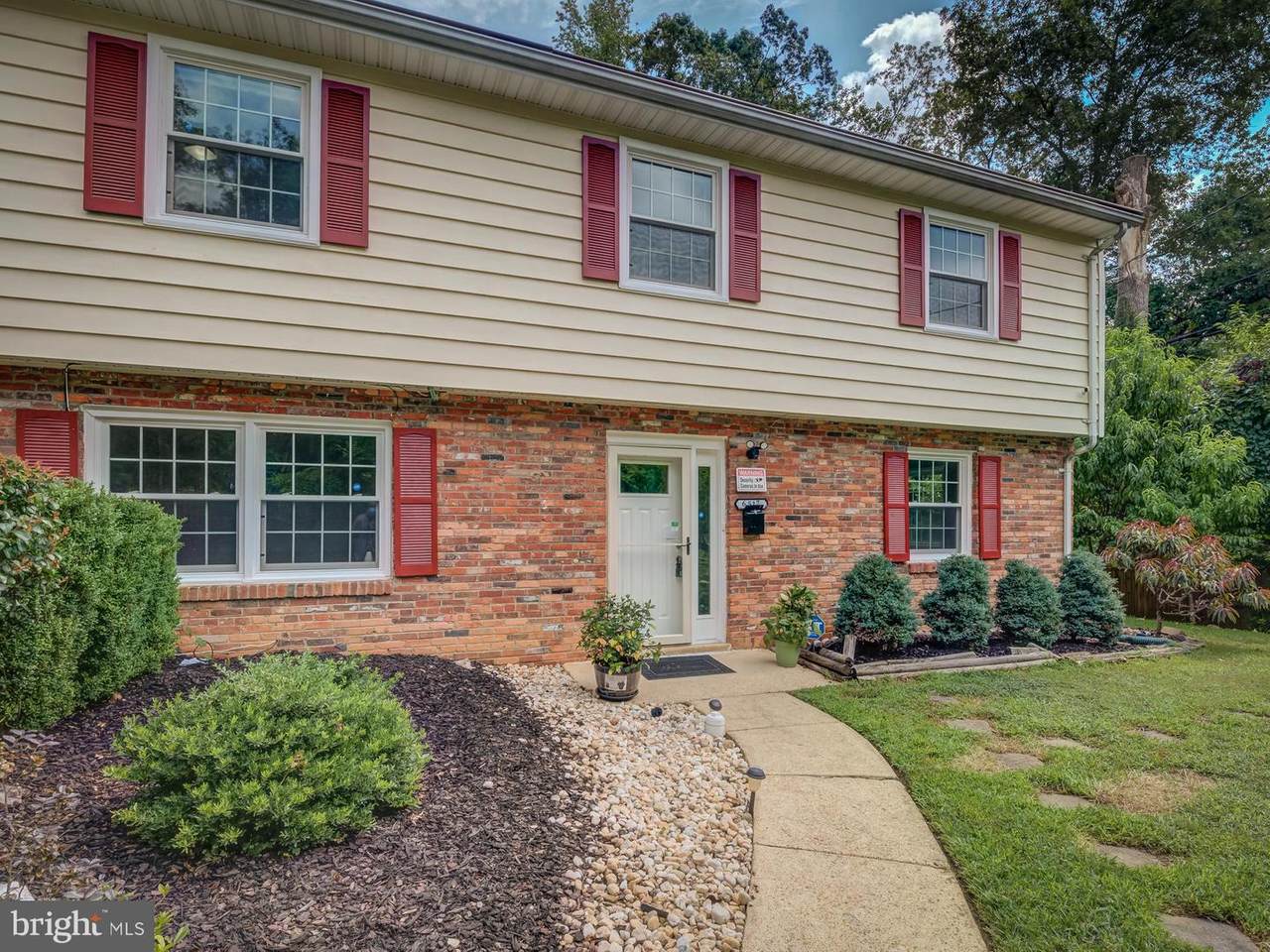 6517 Harwood Place - Photo 1