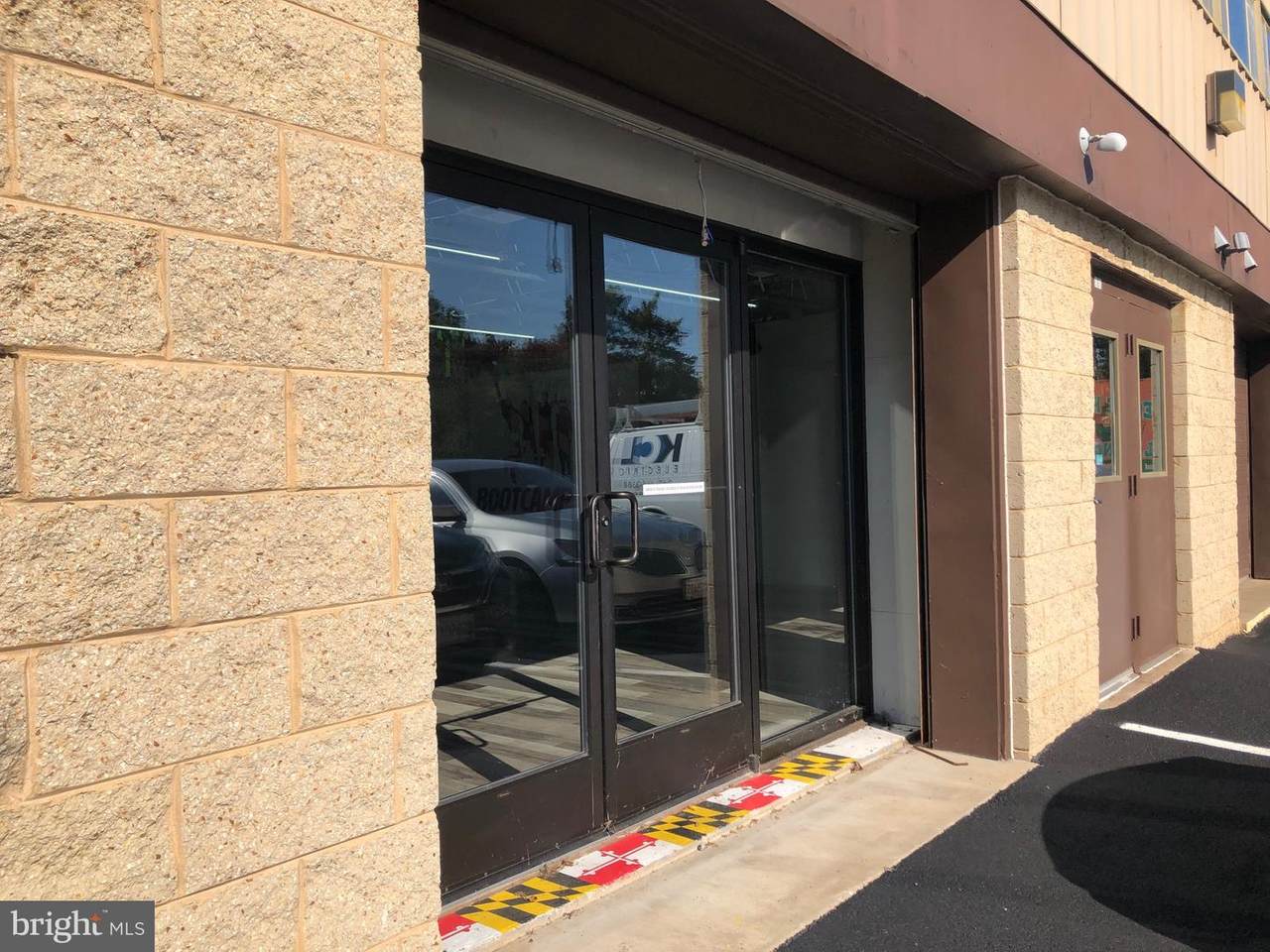 401 Center Street - Photo 1