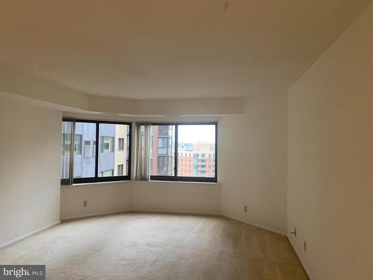 900 Stafford Street - Photo 1