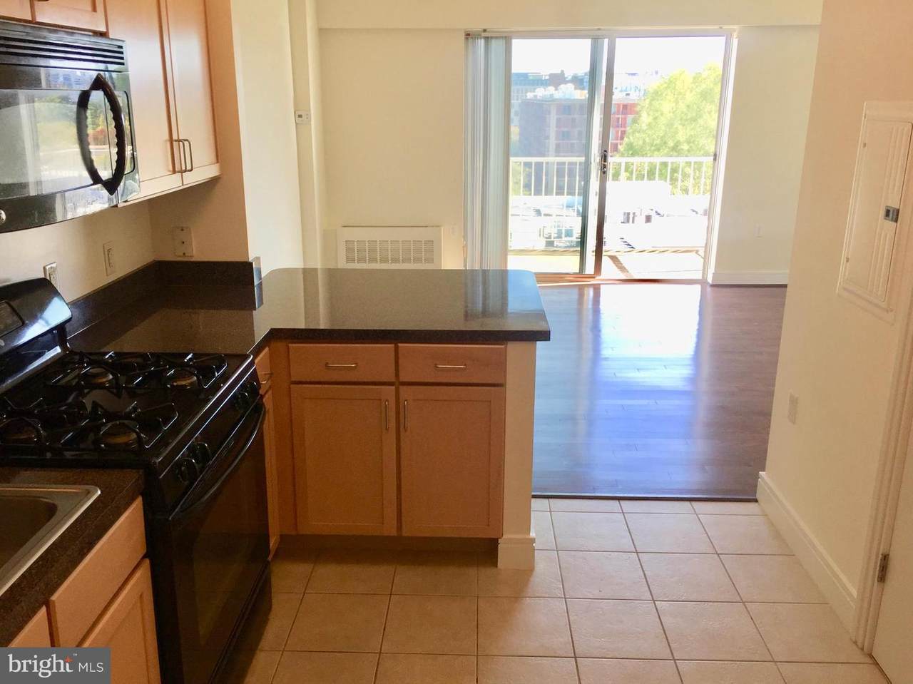 800 4TH Street - Photo 1