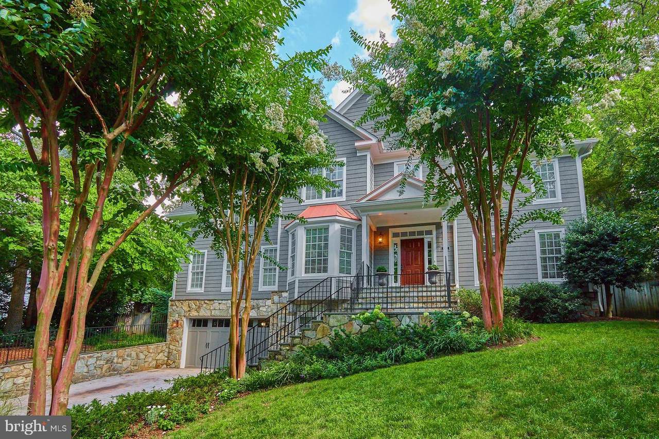 3012 Oakland Street - Photo 1