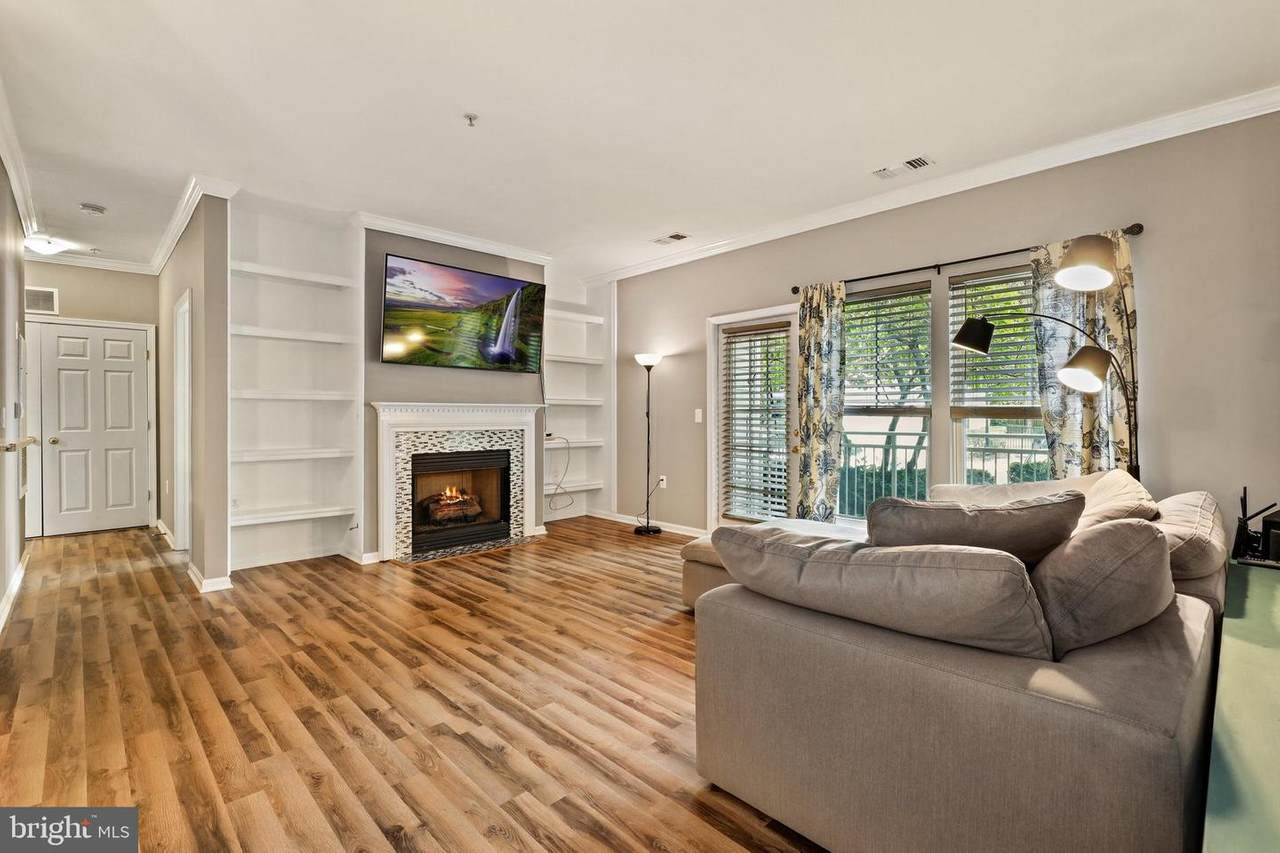2931 Deer Hollow Way - Photo 1