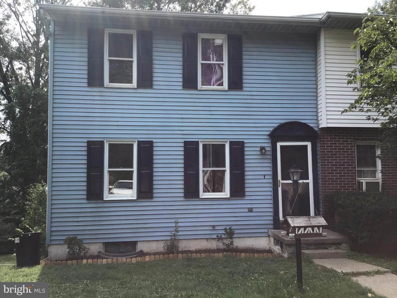 1747 1ST - Photo 1
