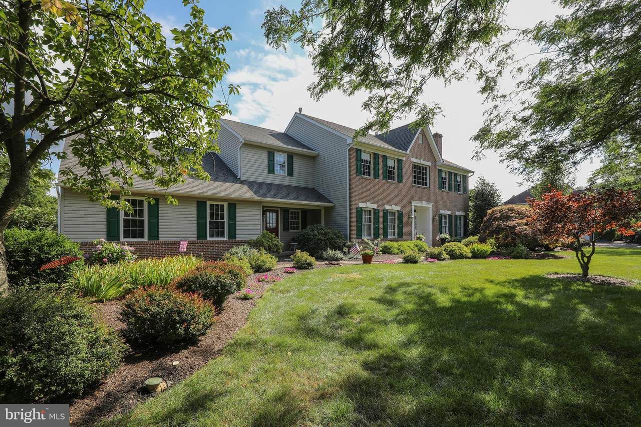 191 Ash Way - Photo 1