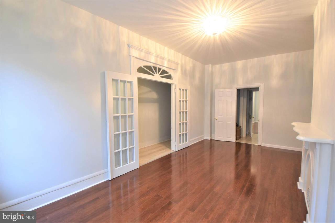 2137 8TH Street - Photo 1