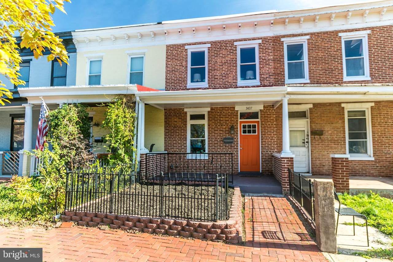 3437 Chestnut Avenue - Photo 1