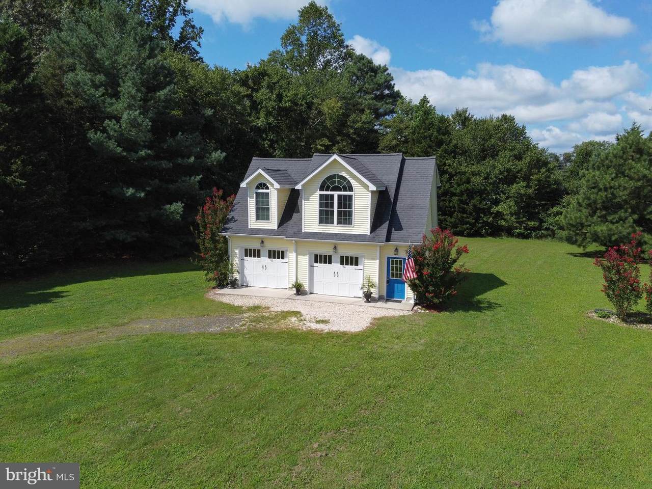 10 Country Lane - Photo 1
