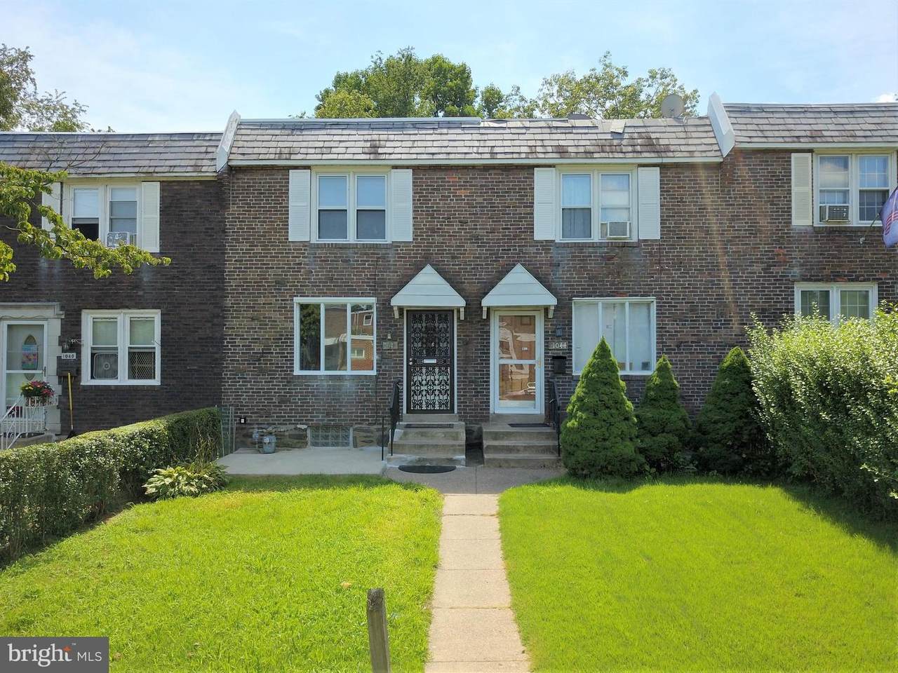 1042 Lynbrook Road - Photo 1