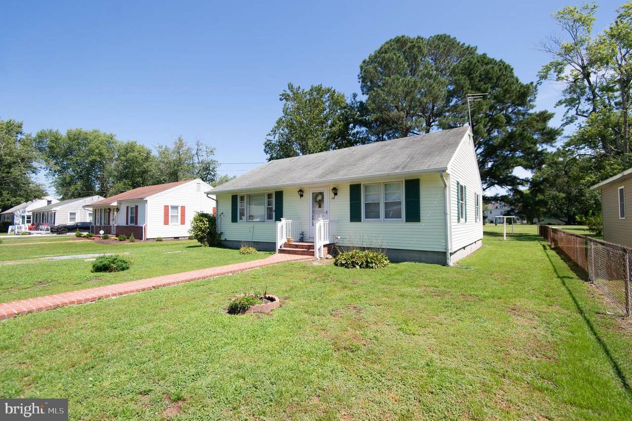 1310 Colonial Avenue - Photo 1