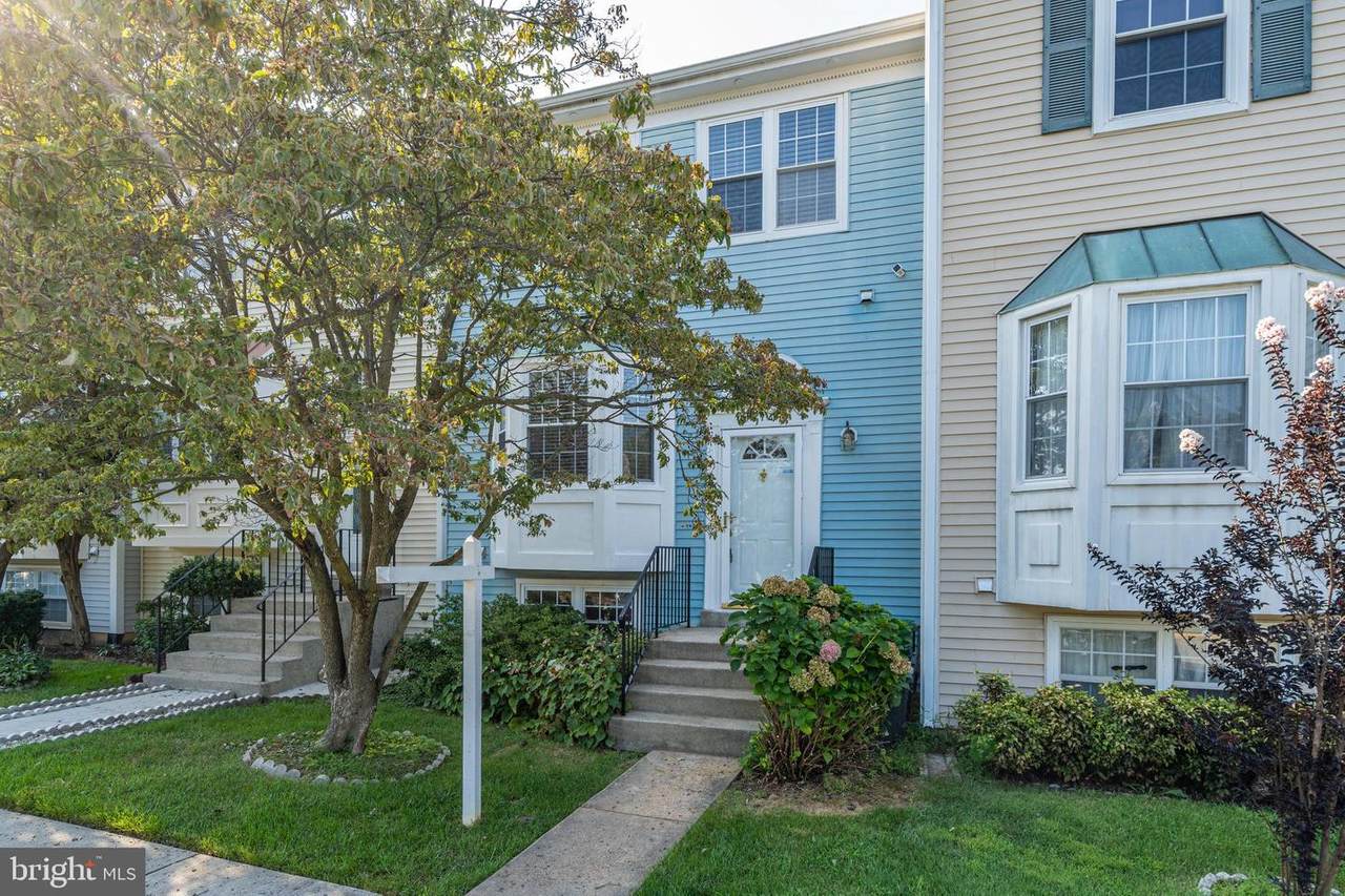 874 Bayridge Drive - Photo 1